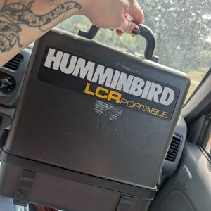 Hummingbird LCR Portable GPS - Black and Yellow